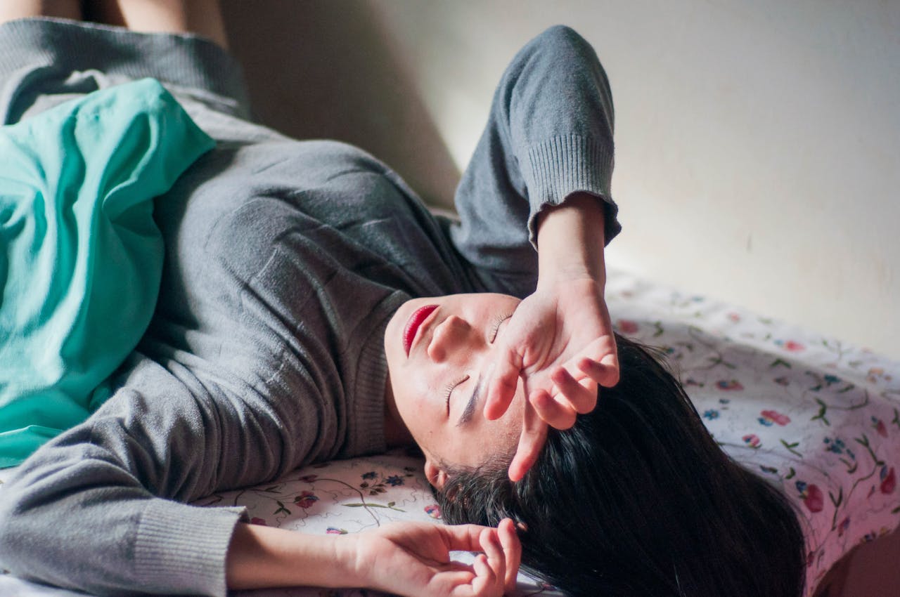 Woman waking from a strange body-detachment state